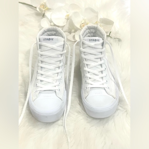 STRAUE “Global Penetration " Skate Shoes white high top Kids Sz 4 - Picture 2 of 5